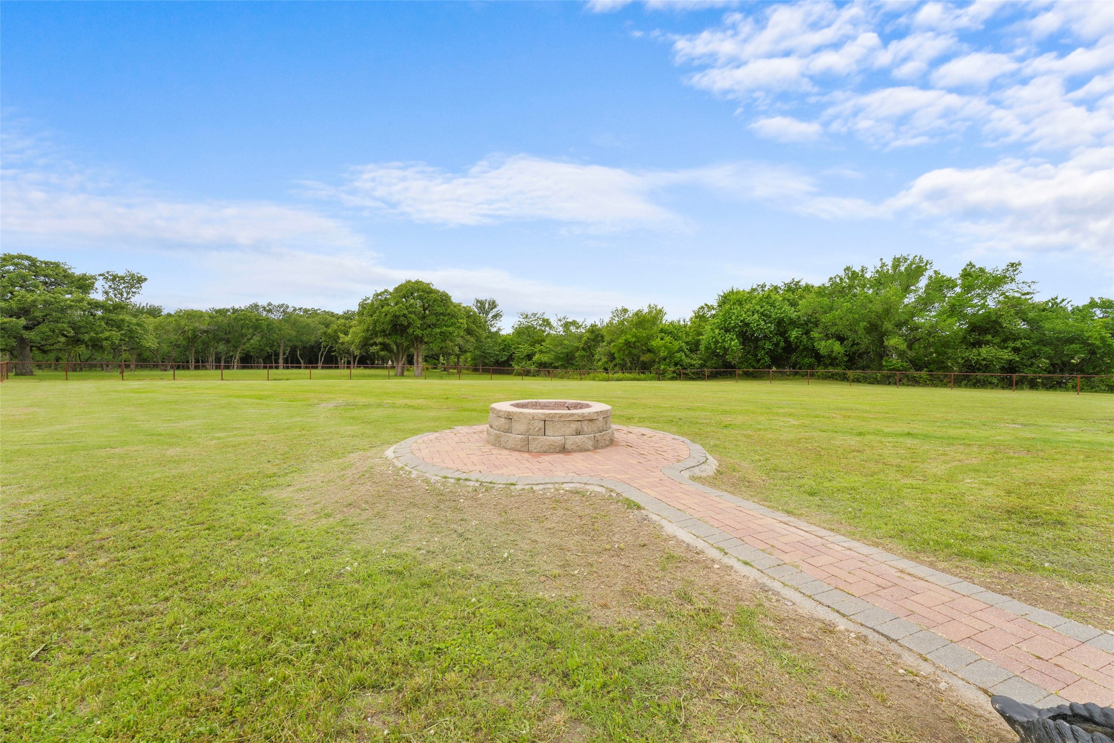 4895 Meadow Breeze Court Fort Worth TX 76140