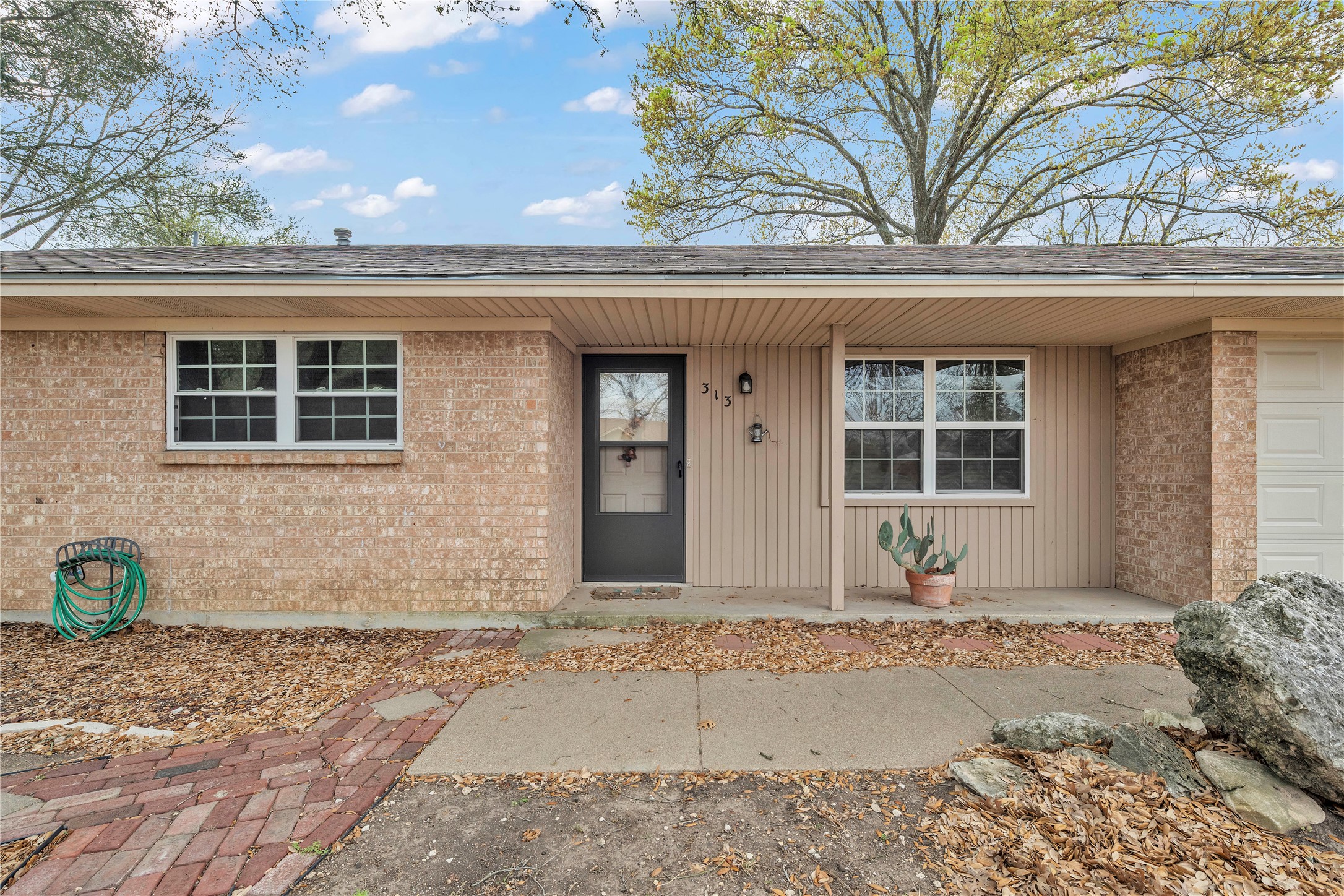 313 Ruggles Loop Temple TX 76501