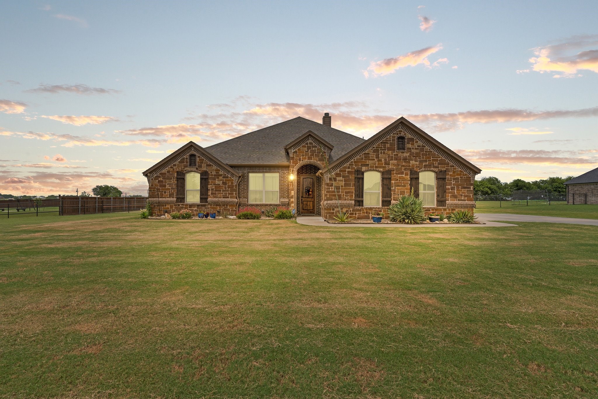9708 Puma Trail Godley TX 76044