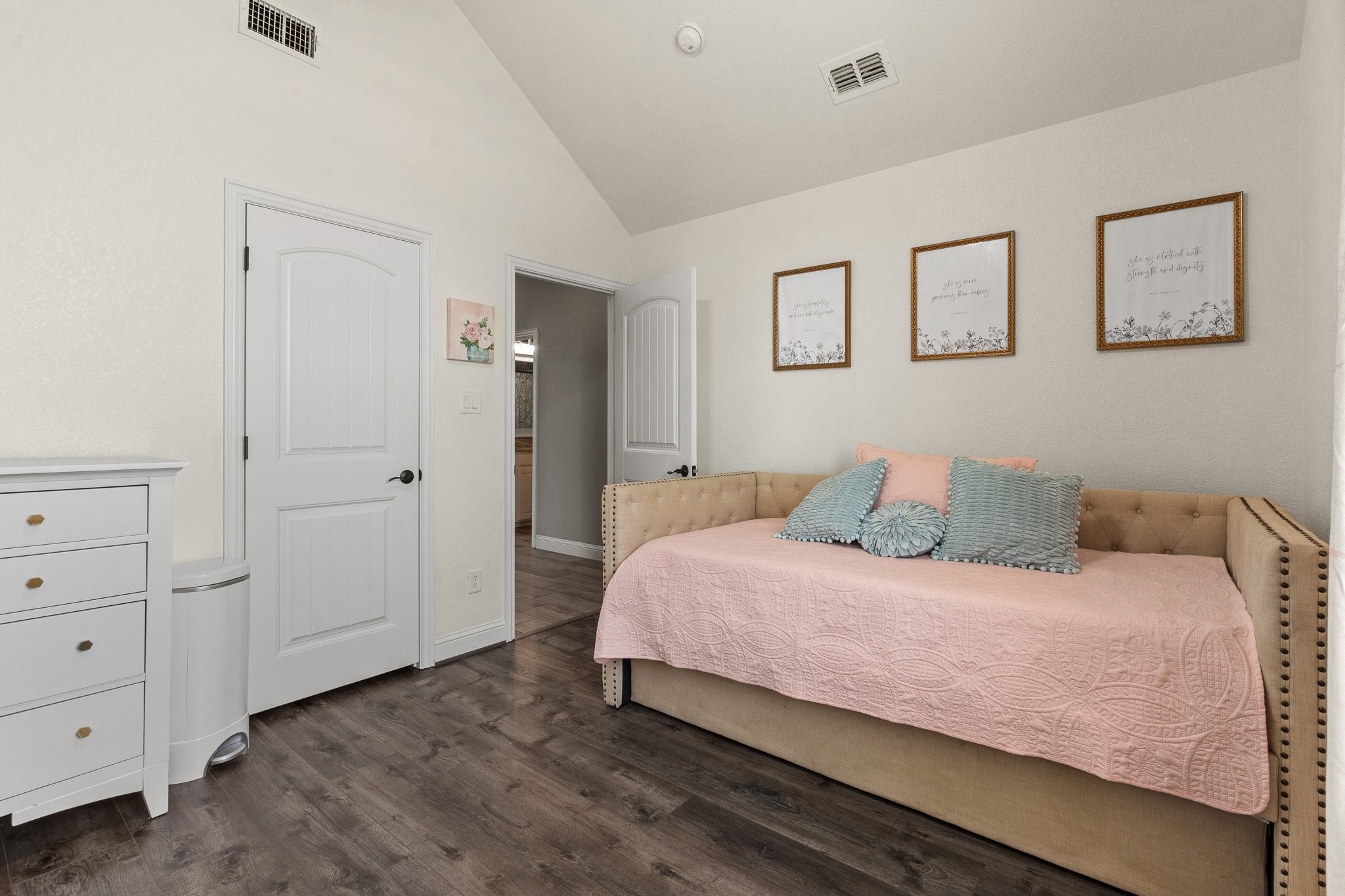 9708 Puma Trail Godley TX 76044