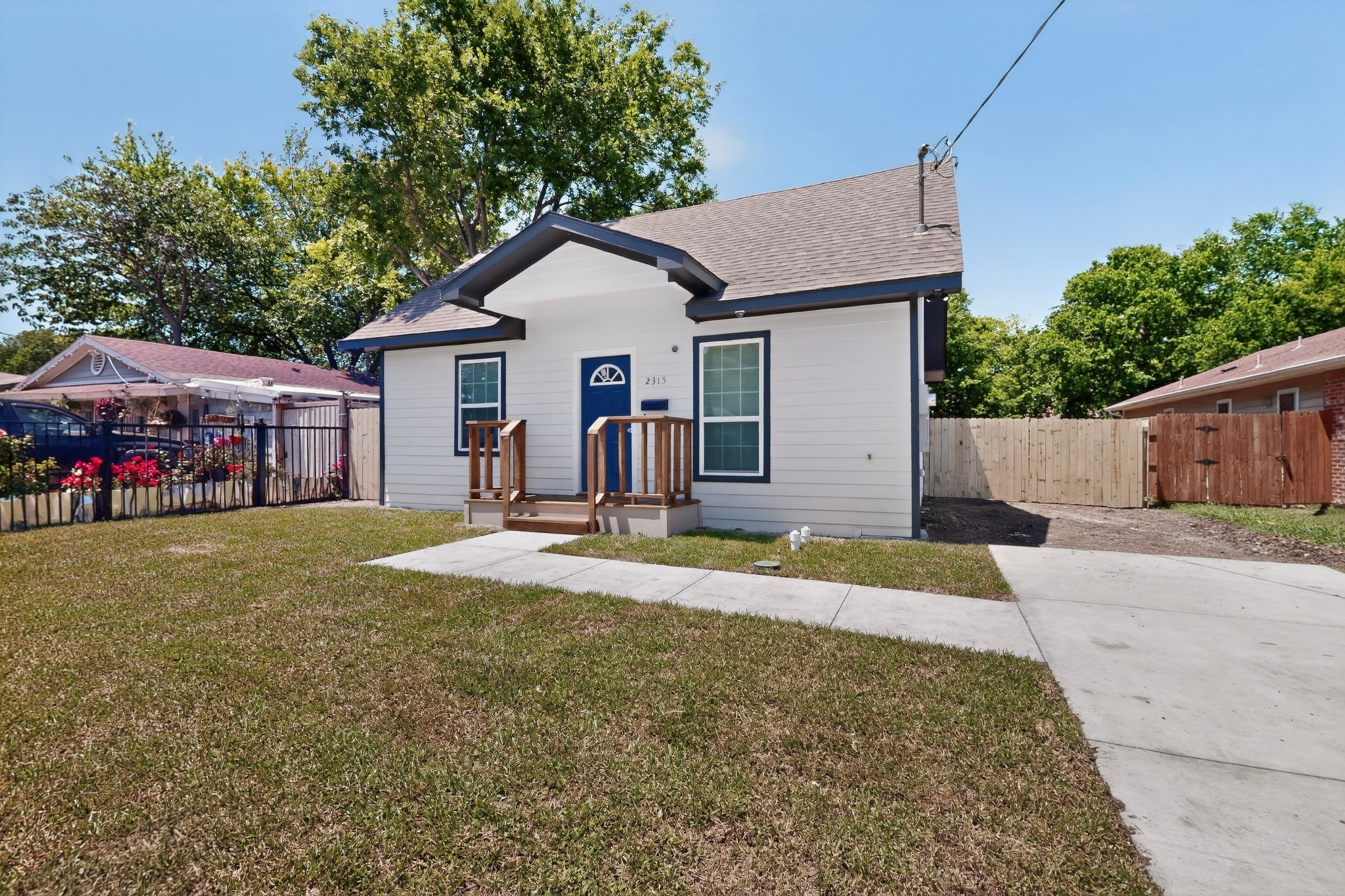 2315 Exeter Avenue Dallas TX 75216