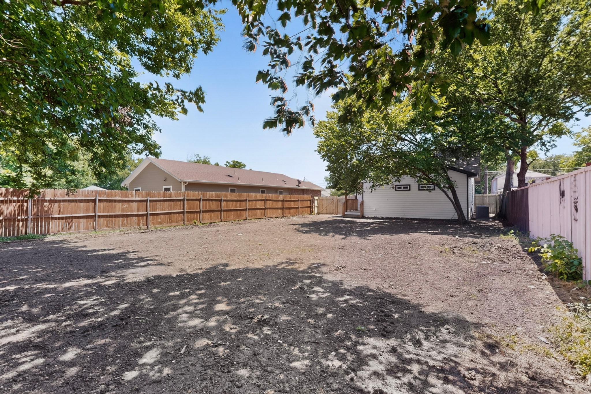 2315 Exeter Avenue Dallas TX 75216