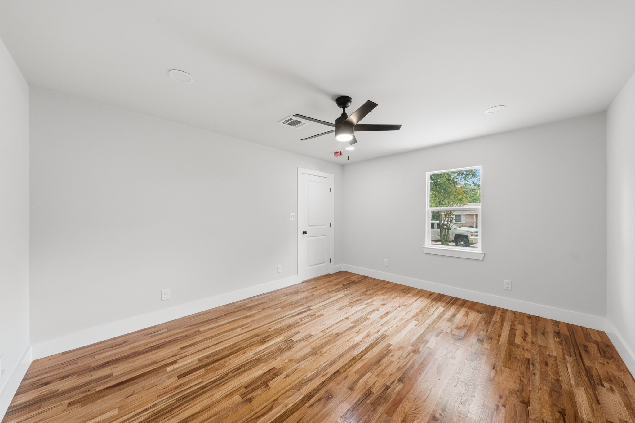 4027 Dutton Drive Dallas TX 75211