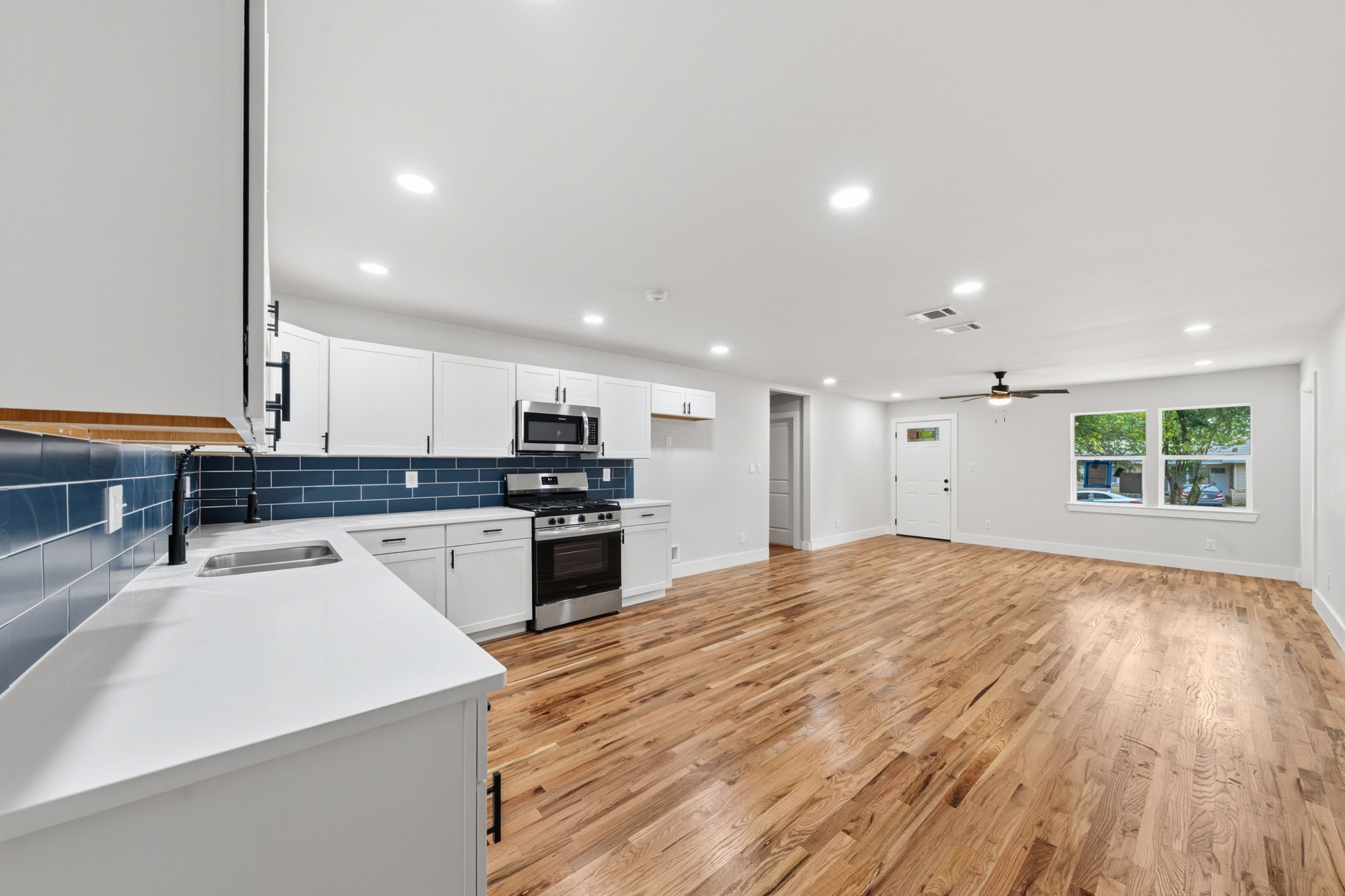 4027 Dutton Drive Dallas TX 75211