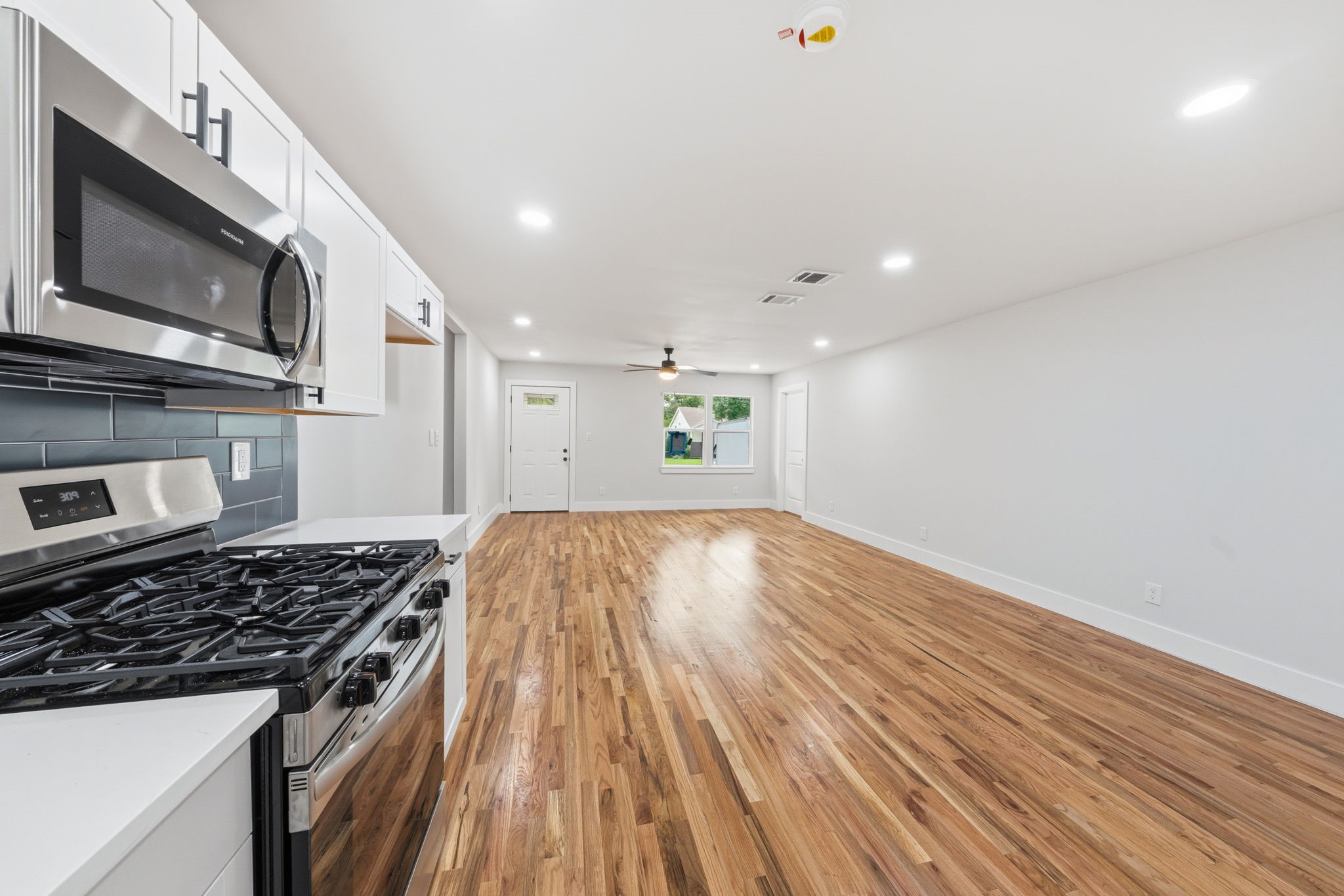 4027 Dutton Drive Dallas TX 75211