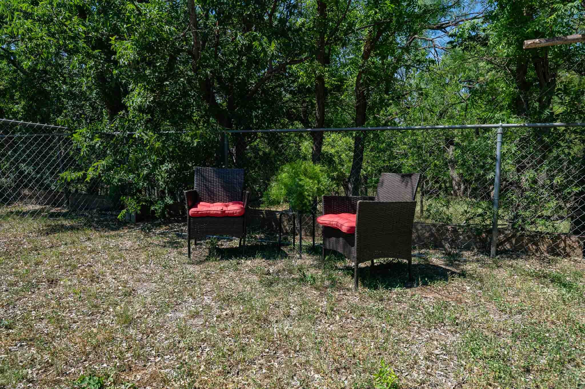 907 E Hamilton Street Stamford TX 79553