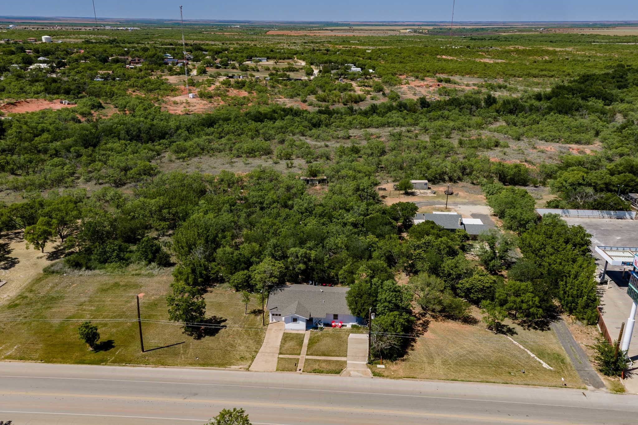 907 E Hamilton Street Stamford TX 79553
