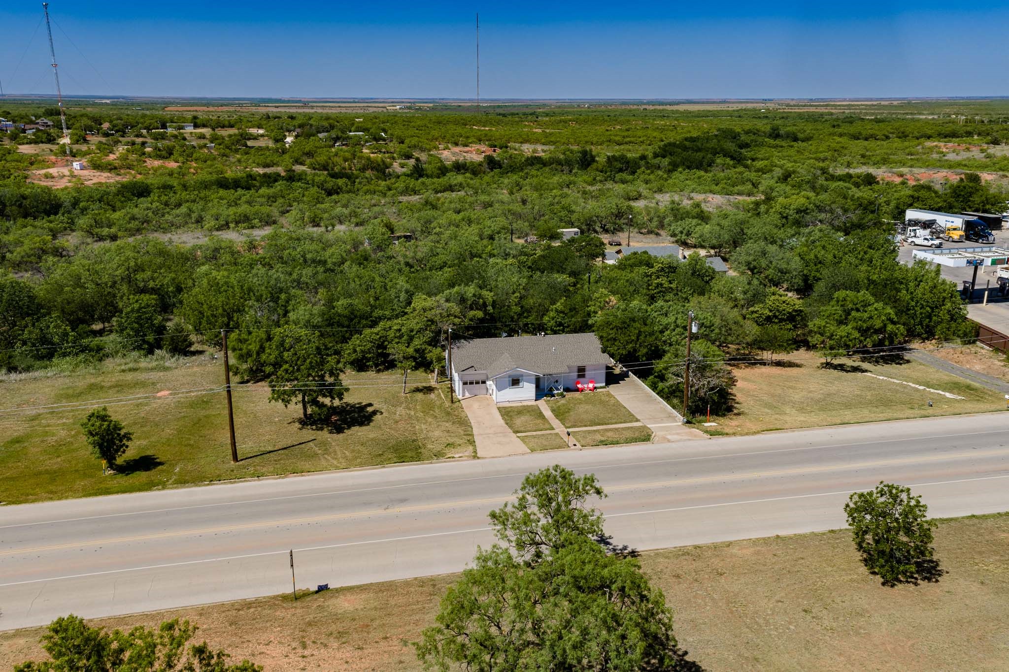 907 E Hamilton Street Stamford TX 79553