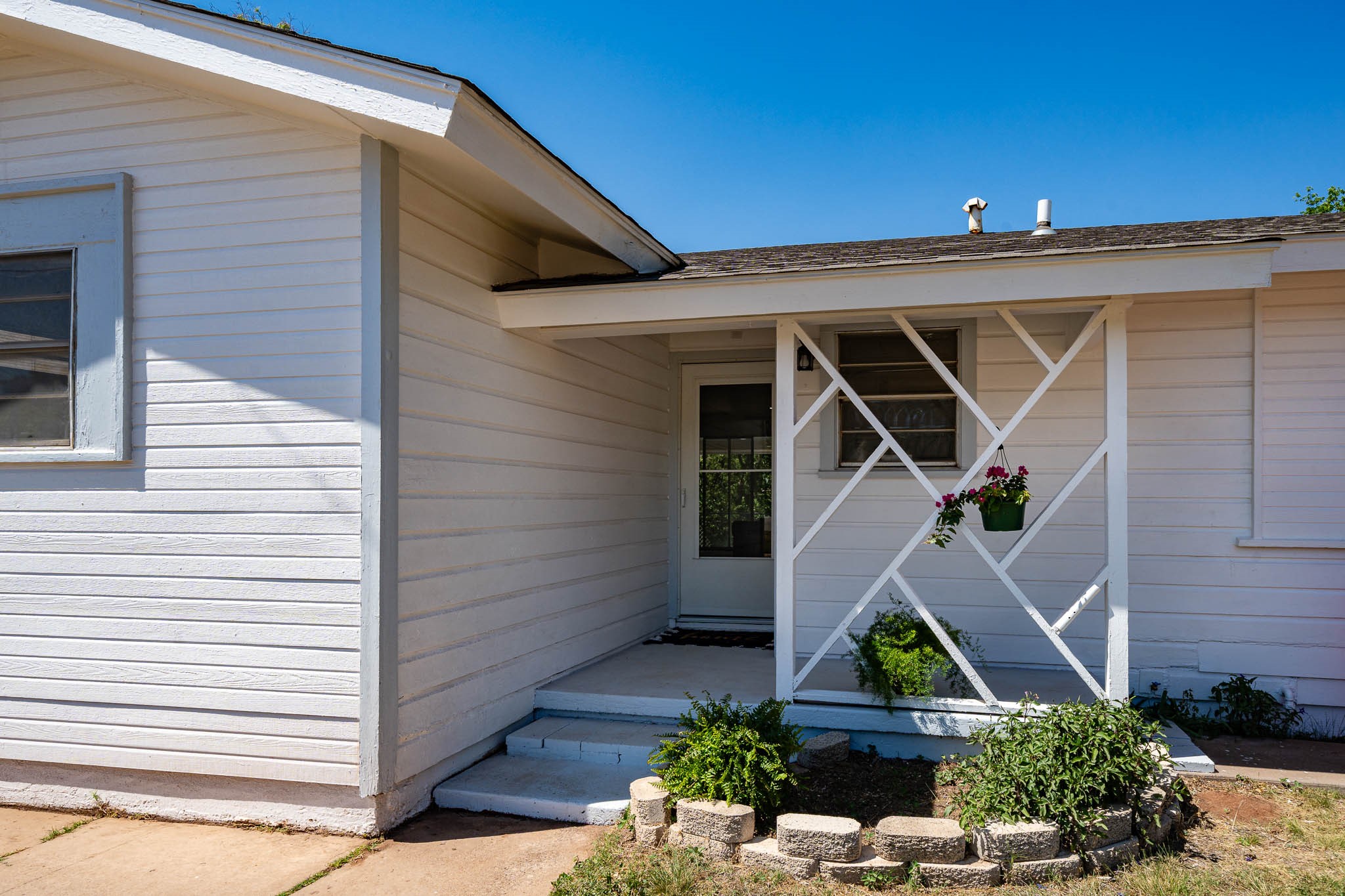 907 E Hamilton Street Stamford TX 79553