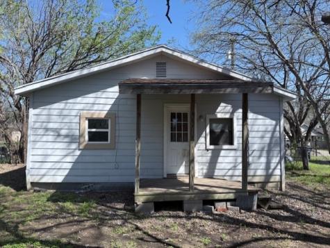 311 Elmo Street Cleburne TX 76031