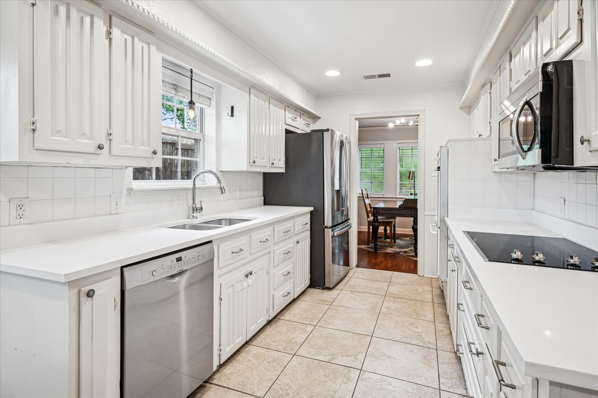 8635 Capri Drive Dallas TX 75238