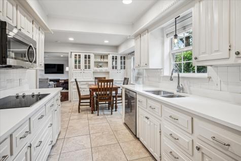 8635 Capri Drive Dallas TX 75238