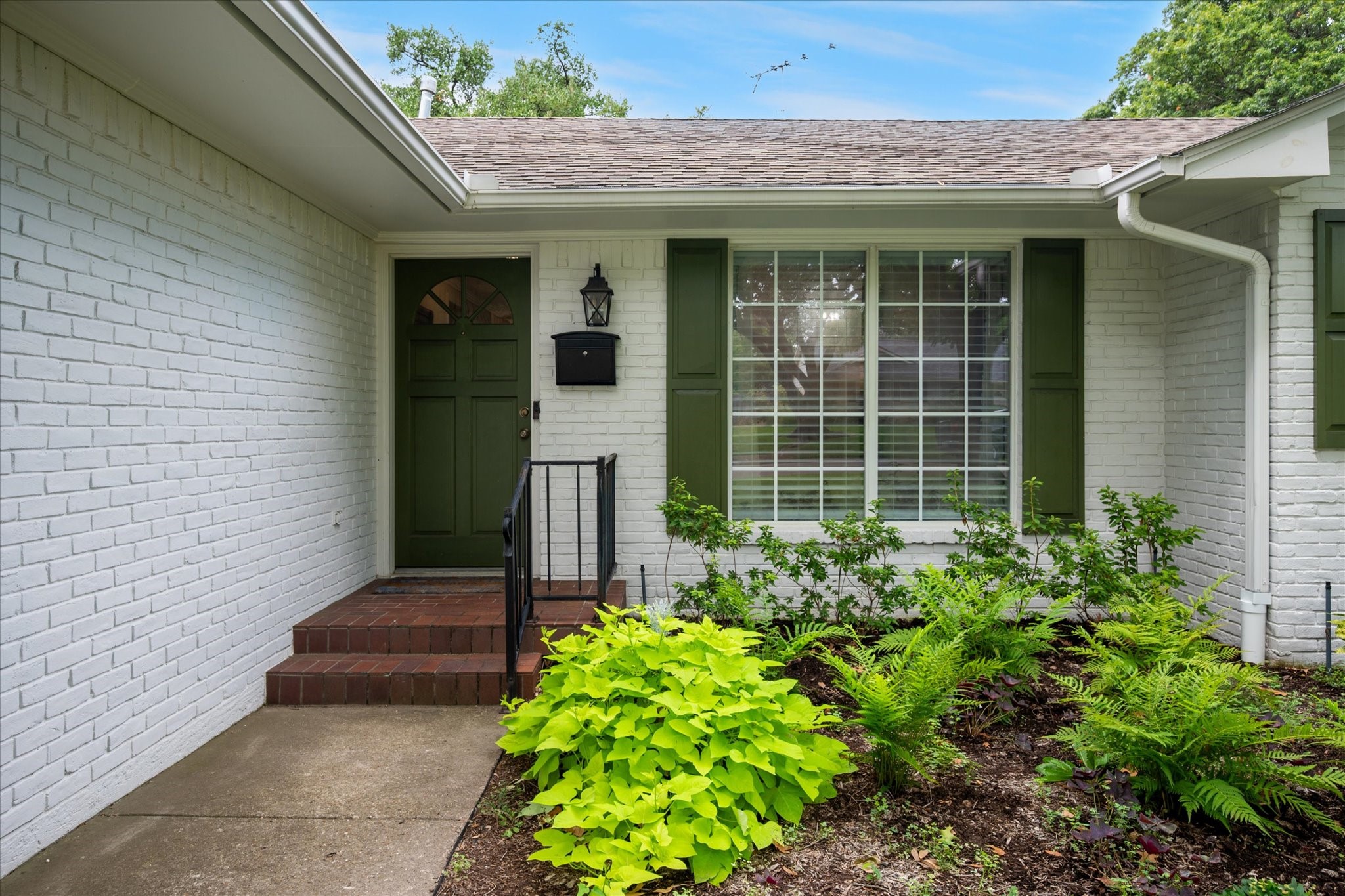 8635 Capri Drive Dallas TX 75238