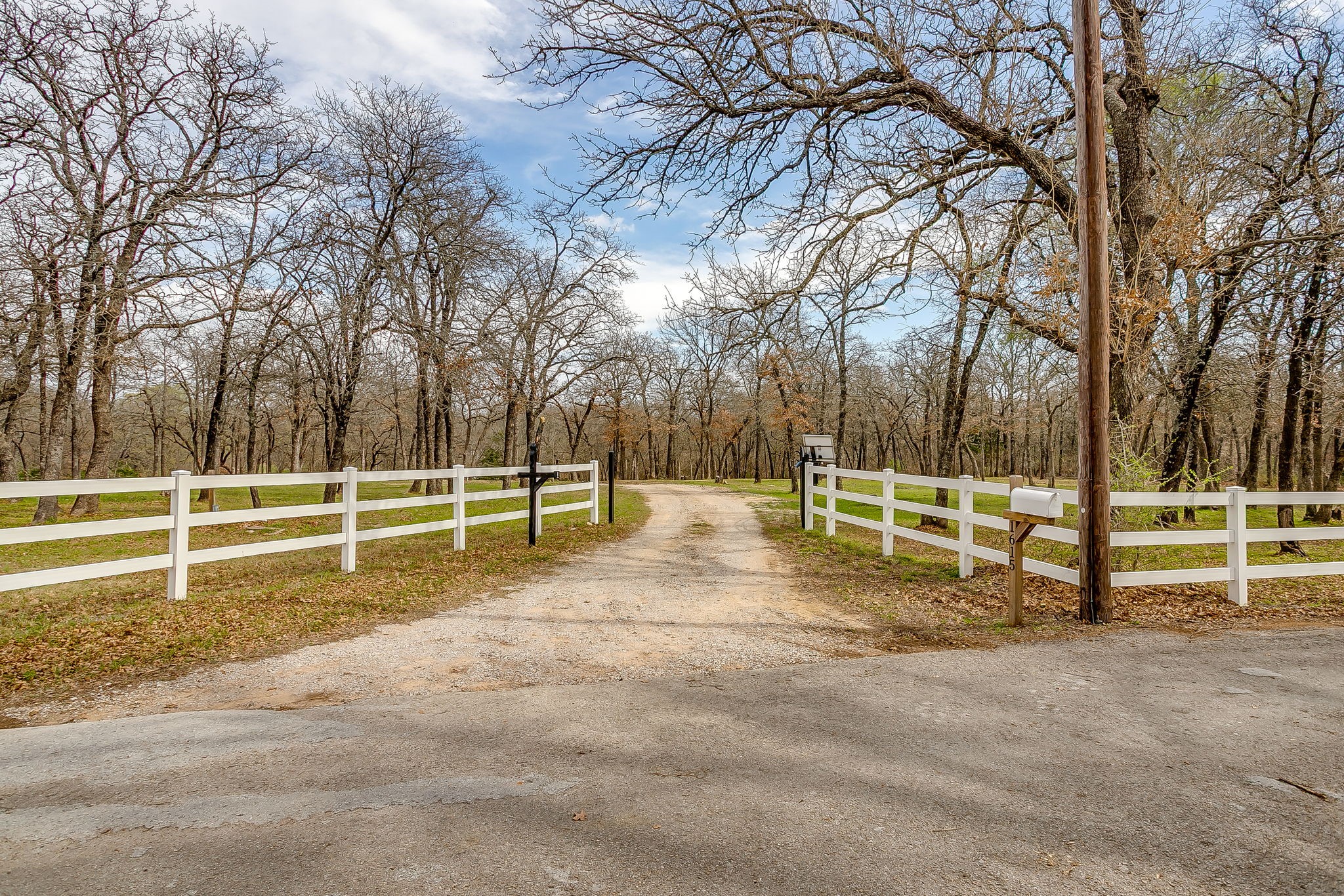 1615 Sanger Drive Springtown TX 76082