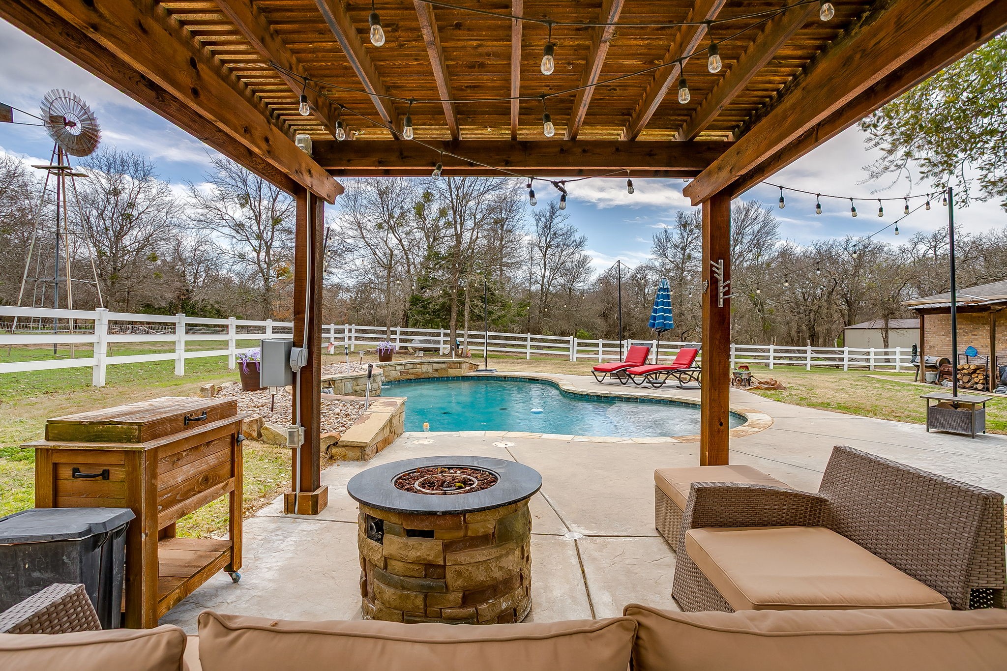 1615 Sanger Drive Springtown TX 76082