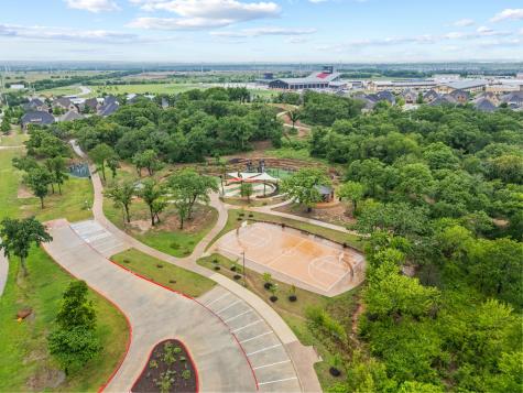 10736 Smoky Oak Trail Argyle TX 76226