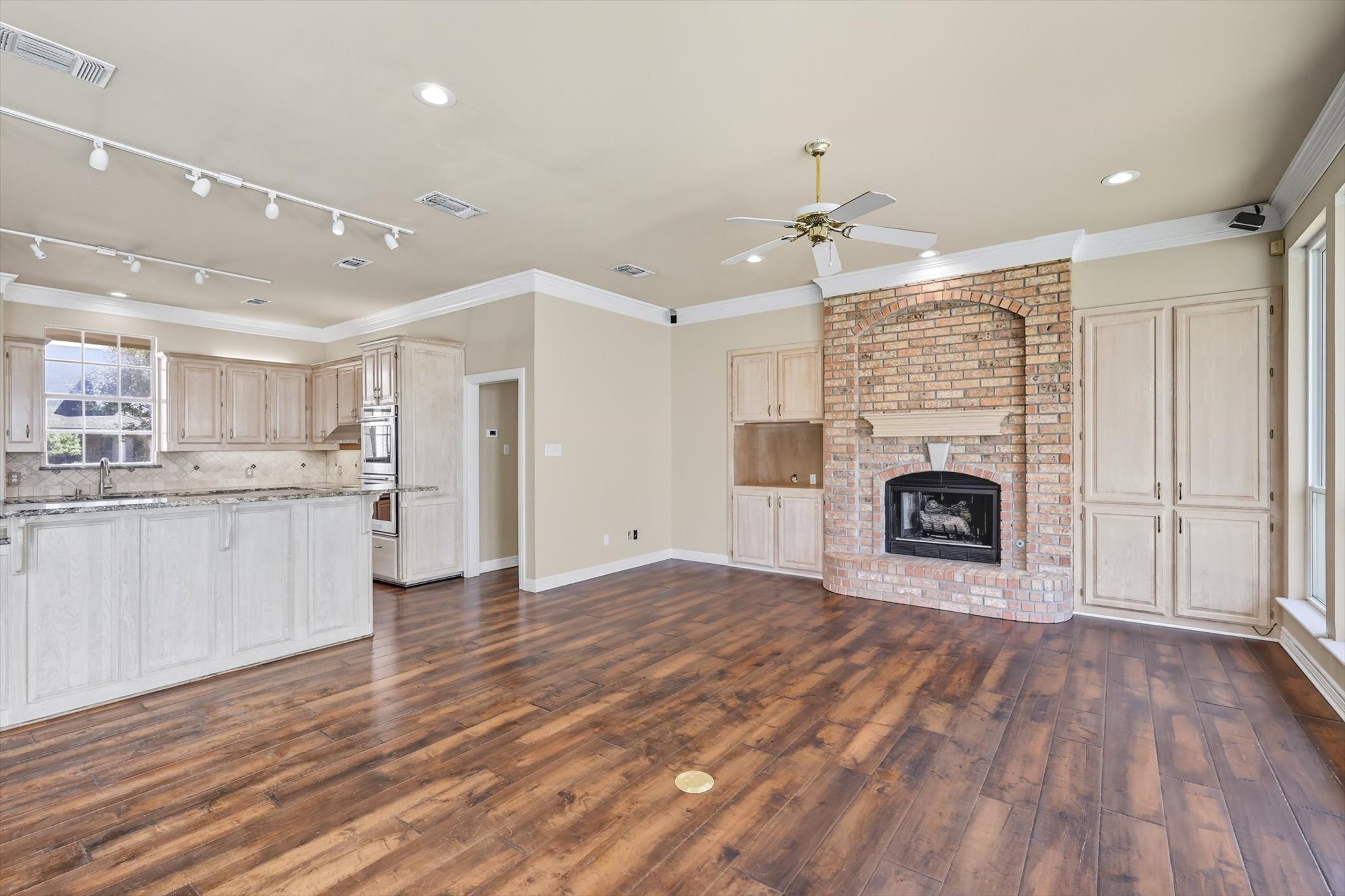 143 Lakeview Drive Aledo TX 76008