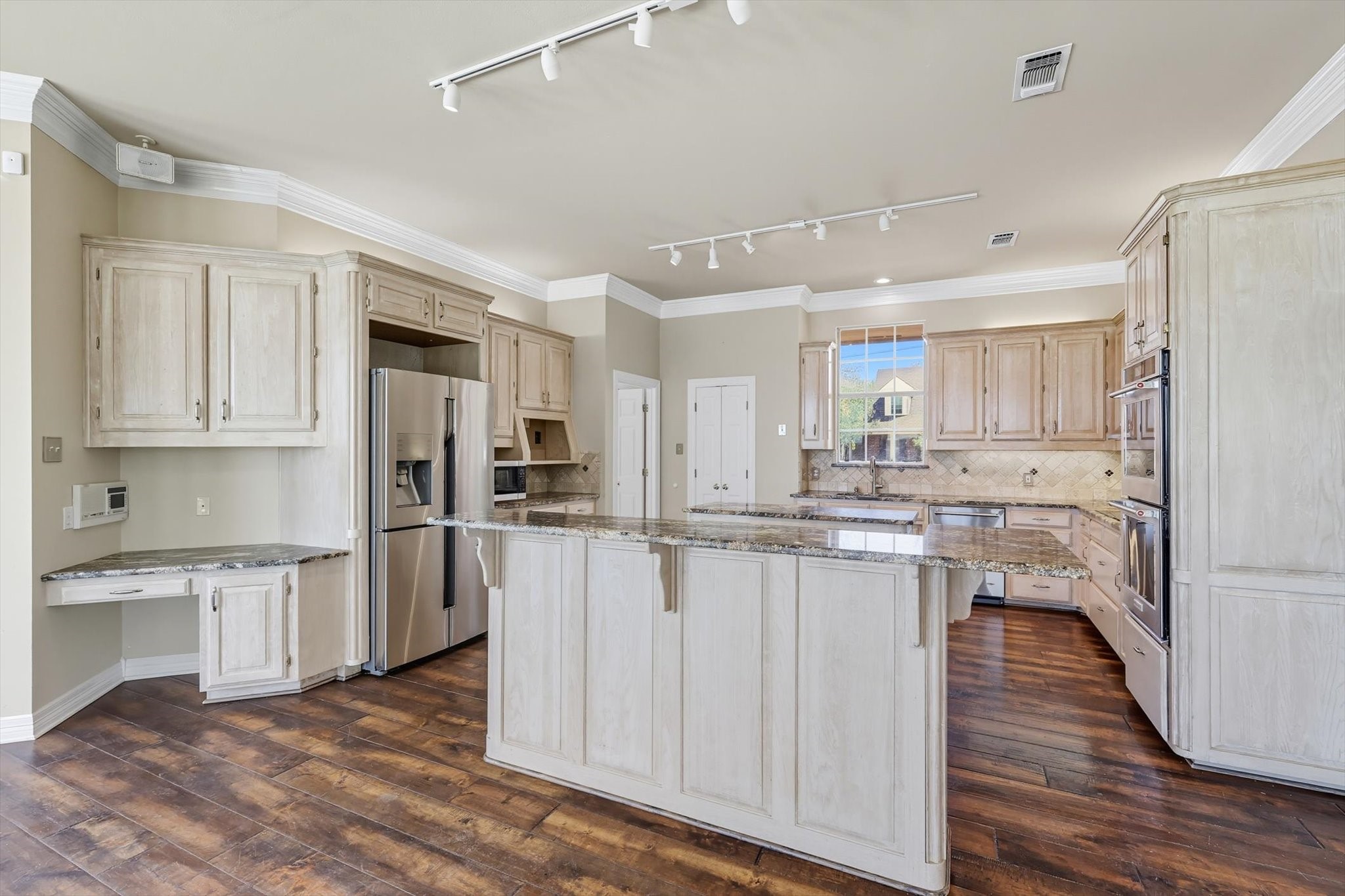 143 Lakeview Drive Aledo TX 76008