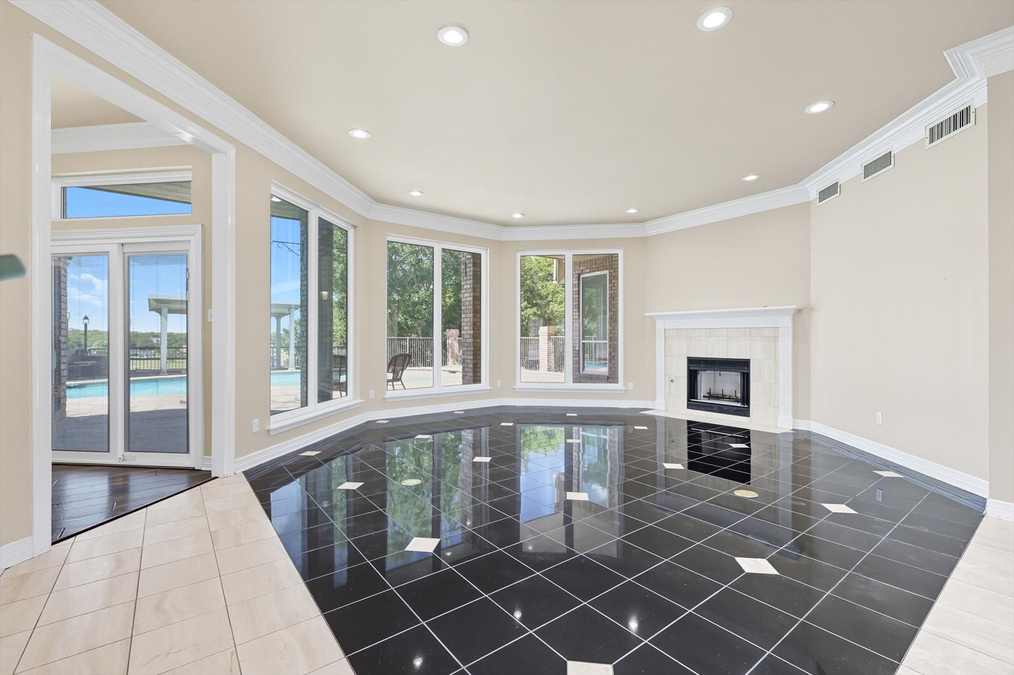 143 Lakeview Drive Aledo TX 76008