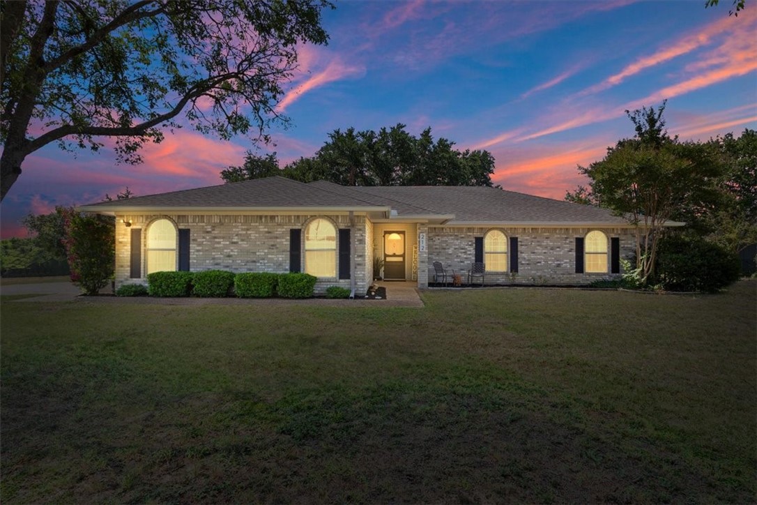 212 Warren Road Lorena TX 76655