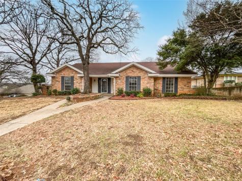 1958 Cobblestone Court Fort Worth TX 76112