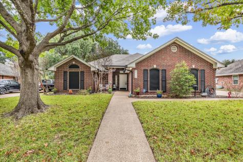 822 Crested Butte Drive Hewitt TX 76643