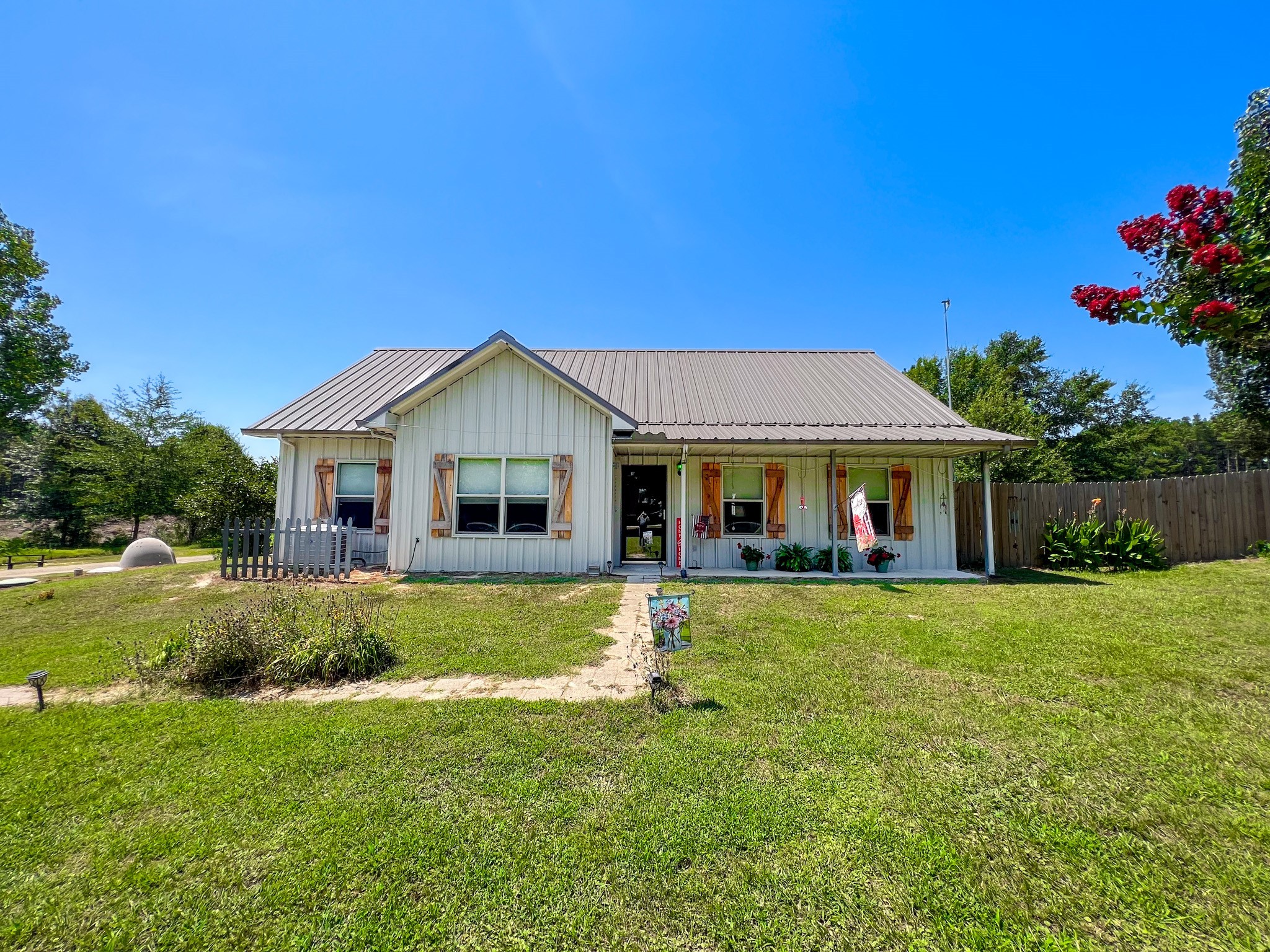 1482 Farm Road 21 Mount Vernon TX 75457