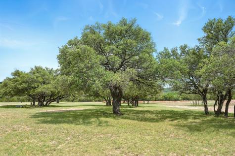 635 Cr 184 Lawn TX 79530