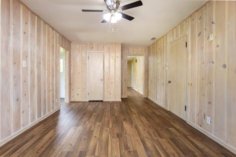 210 W Kansas Street Van TX 75790