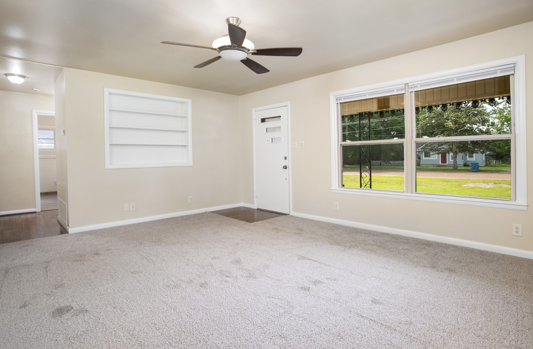 210 W Kansas Street Van TX 75790