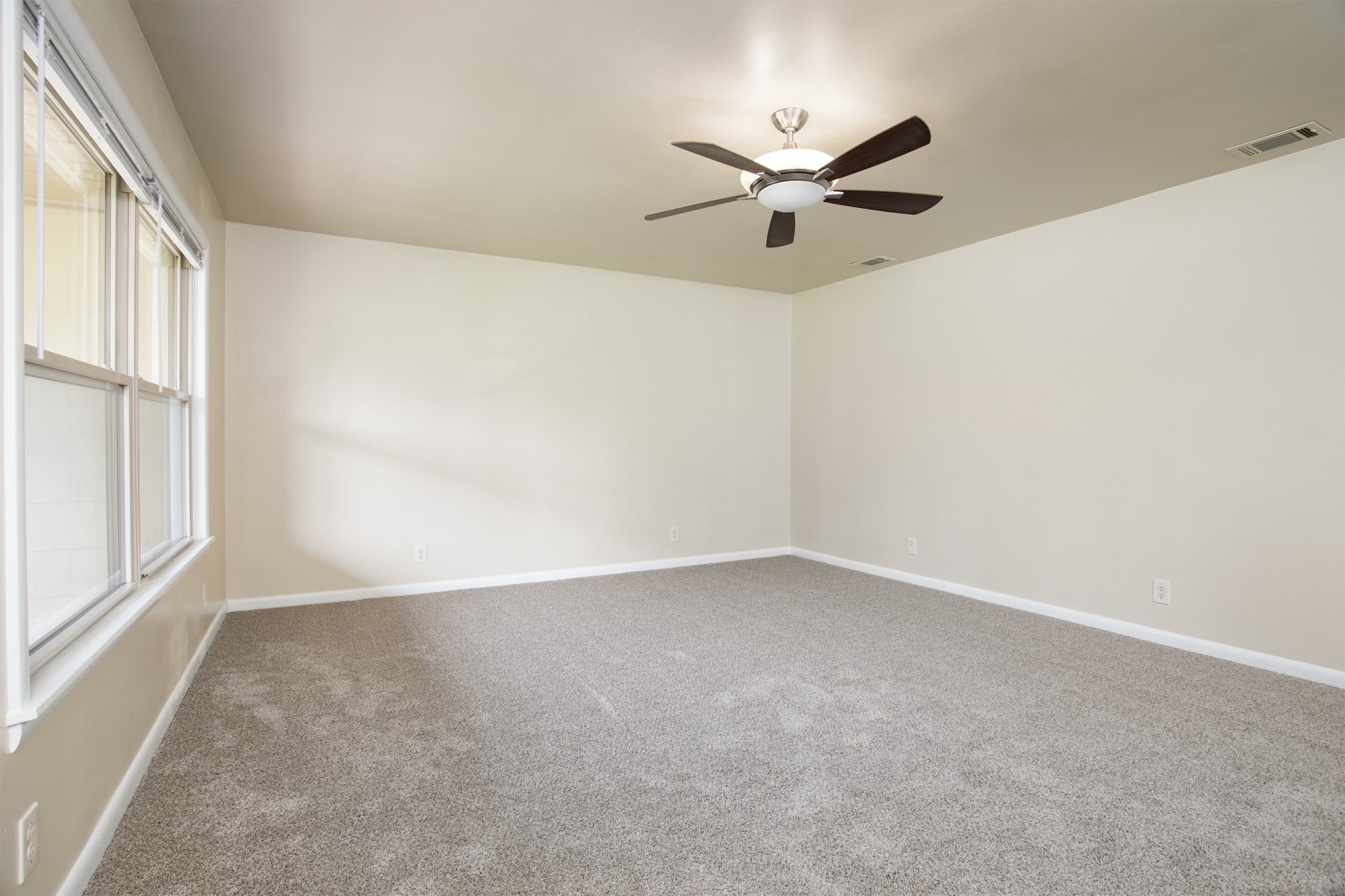 210 W Kansas Street Van TX 75790