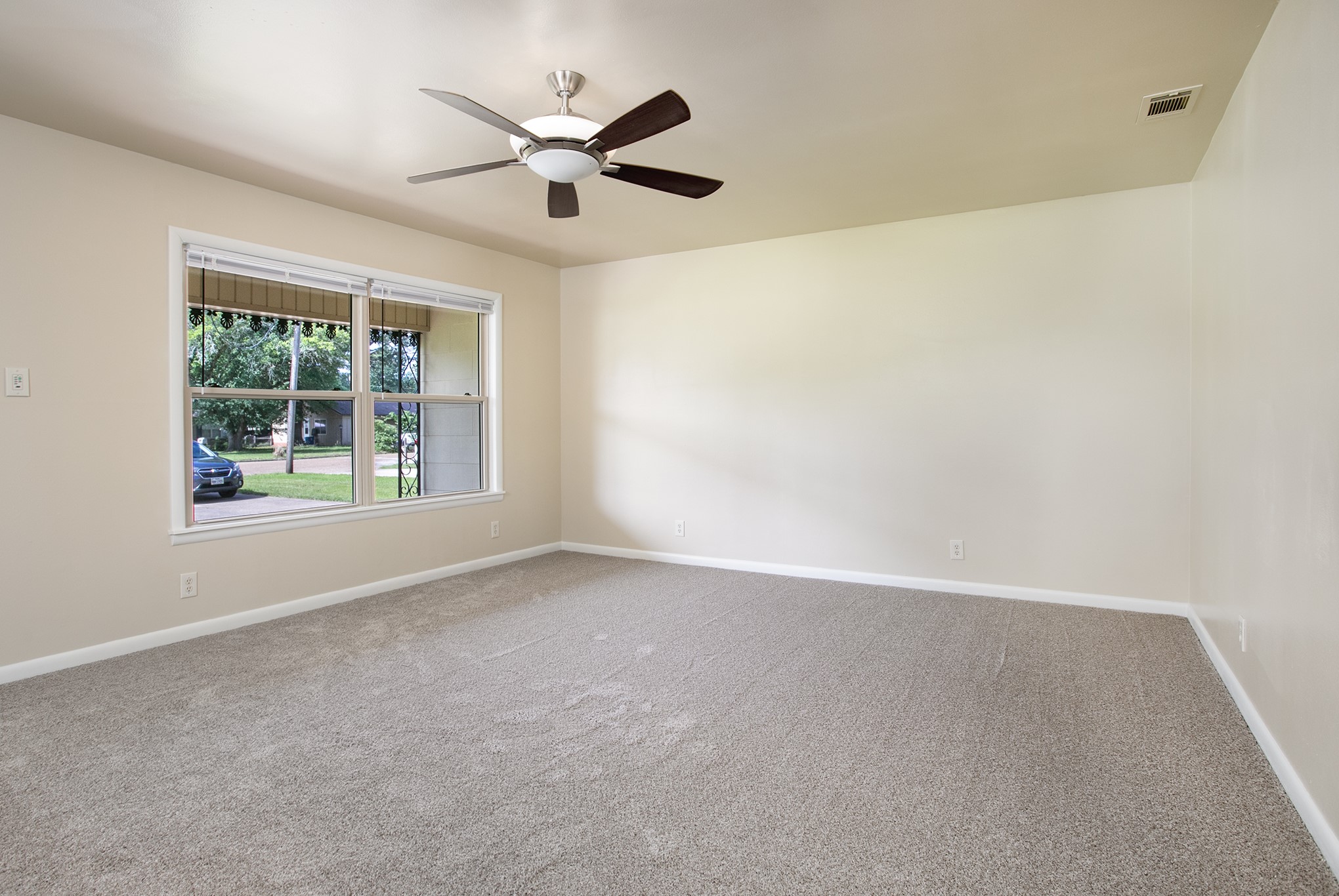 210 W Kansas Street Van TX 75790