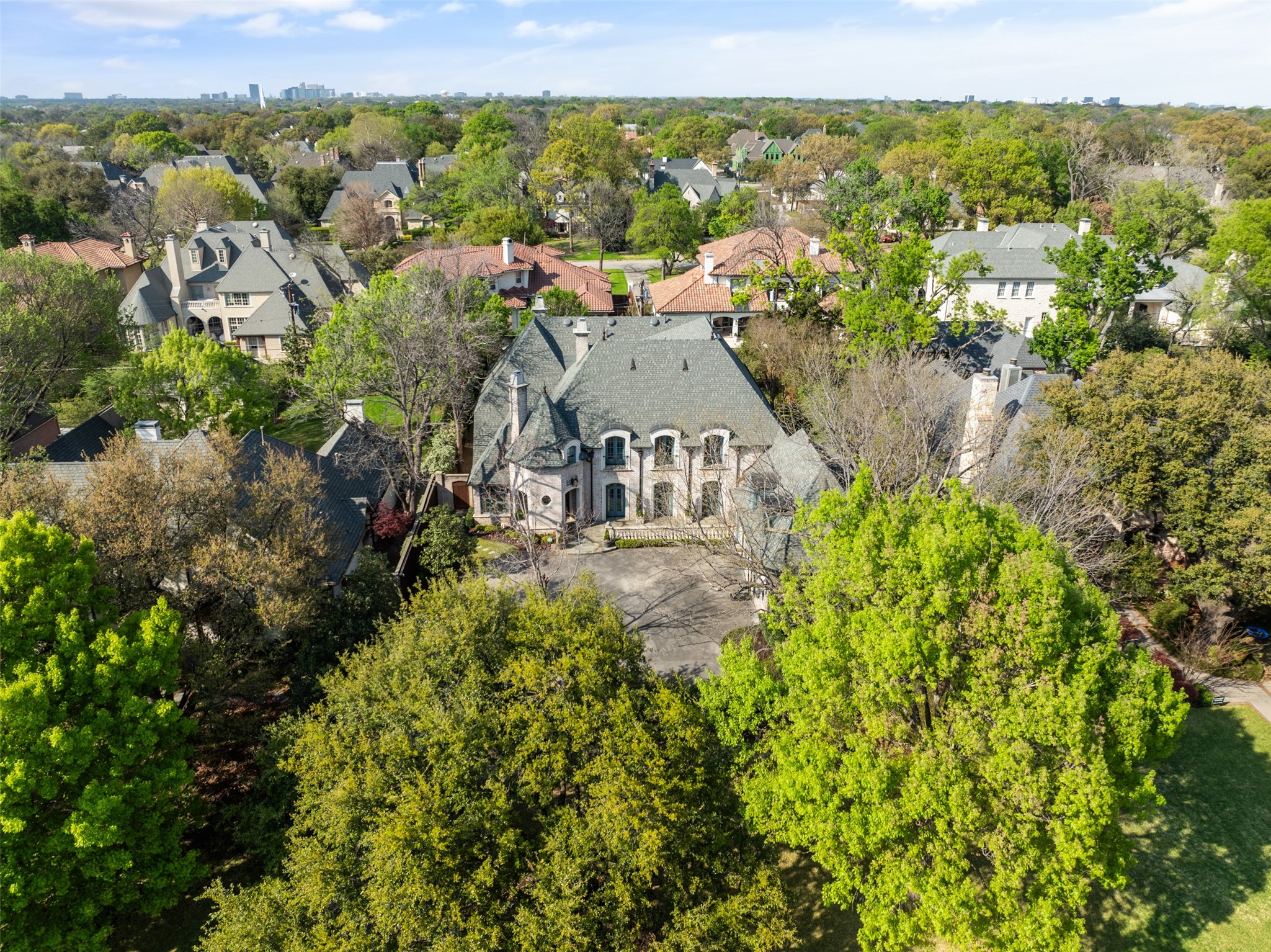 6139 Woodland Drive Dallas TX 75225