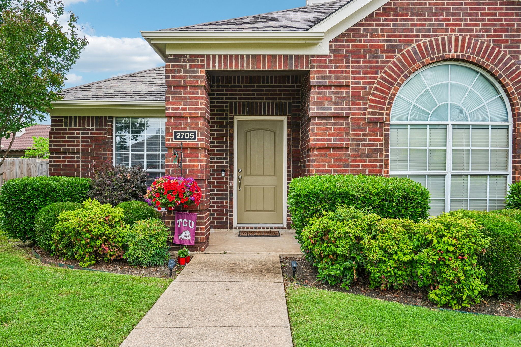2705 Burning Tree Mckinney TX 75072