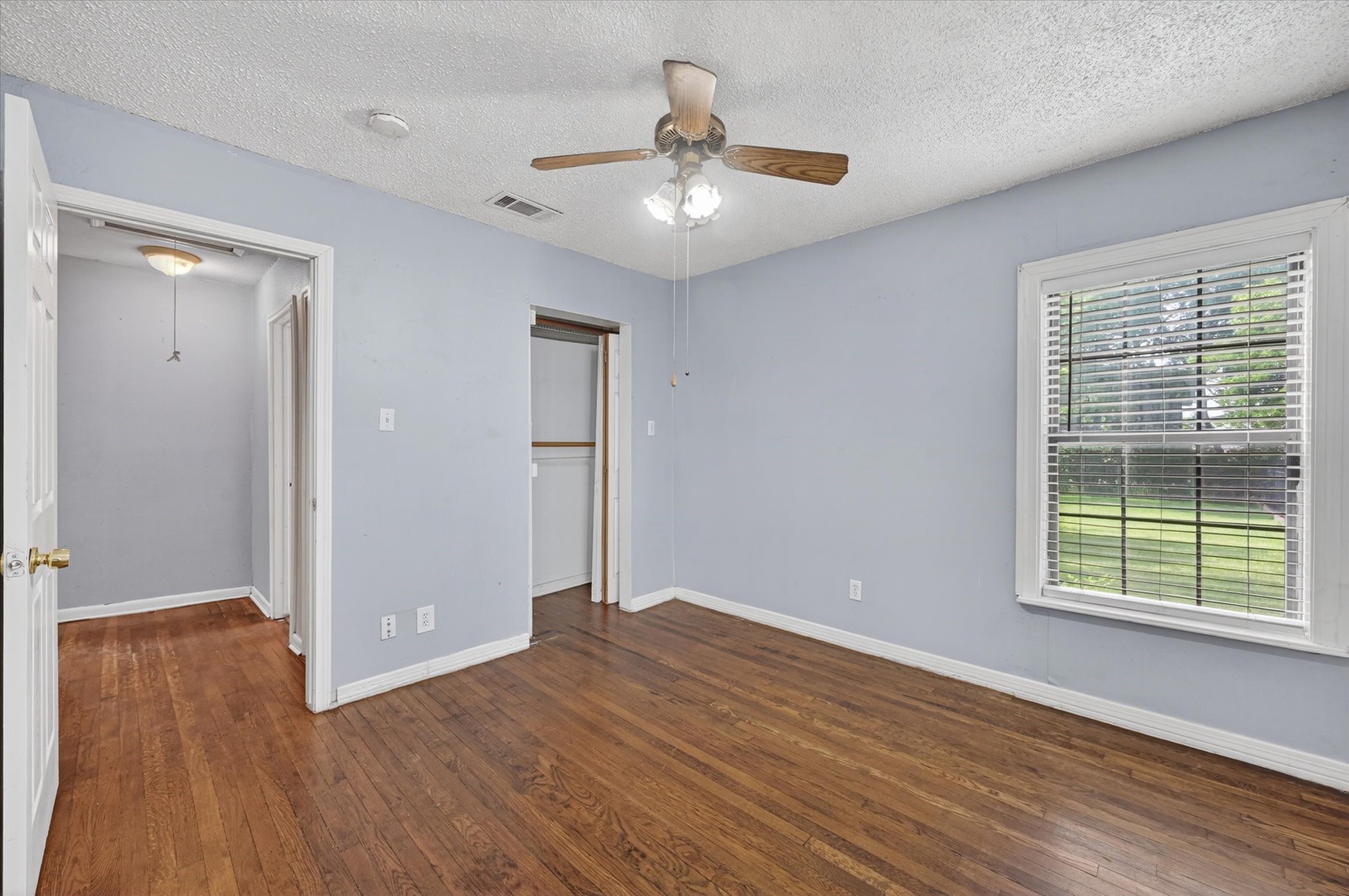 2045 Shea Road Dallas TX 75235