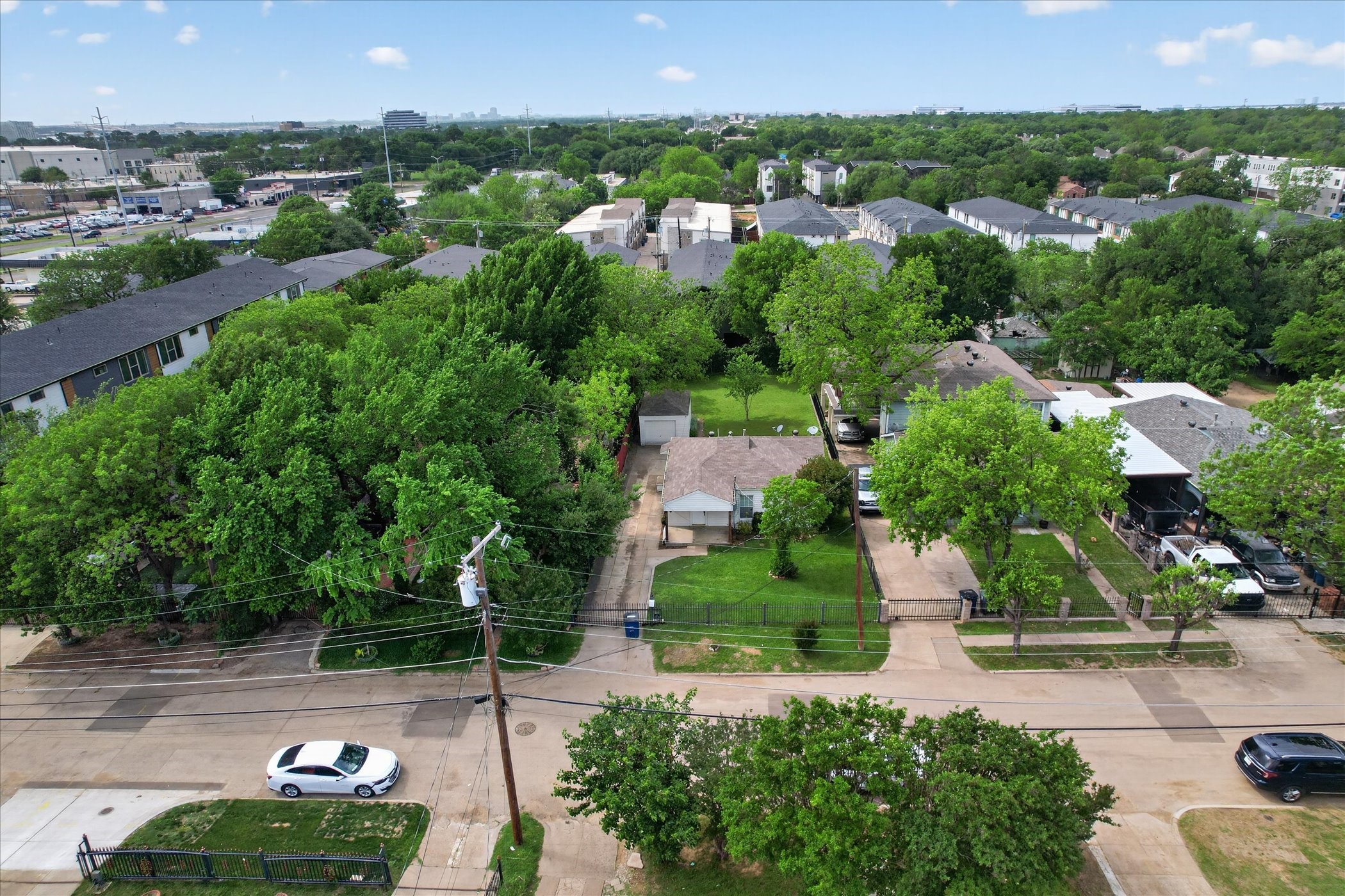 2045 Shea Road Dallas TX 75235