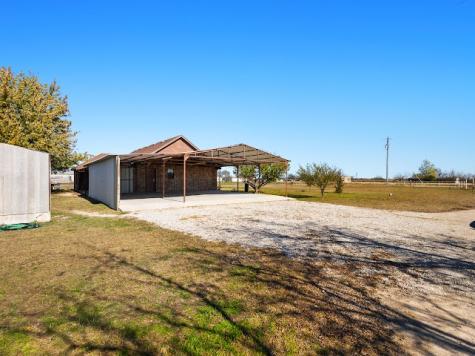 792 County Road 4213 Decatur TX 76234