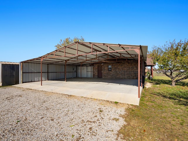 792 County Road 4213 Decatur TX 76234