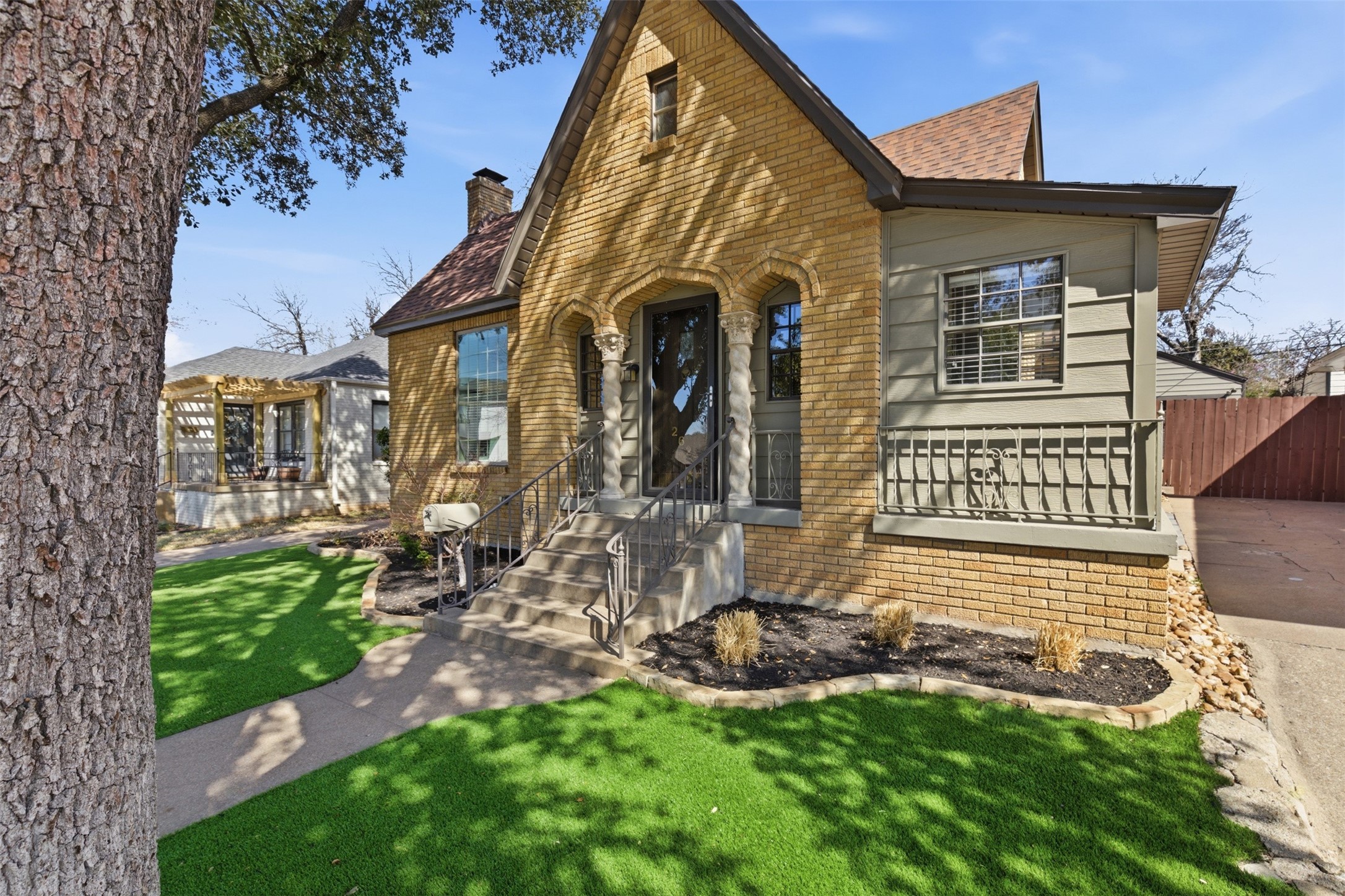 2627 Forest Park Boulevard Fort Worth TX 76110