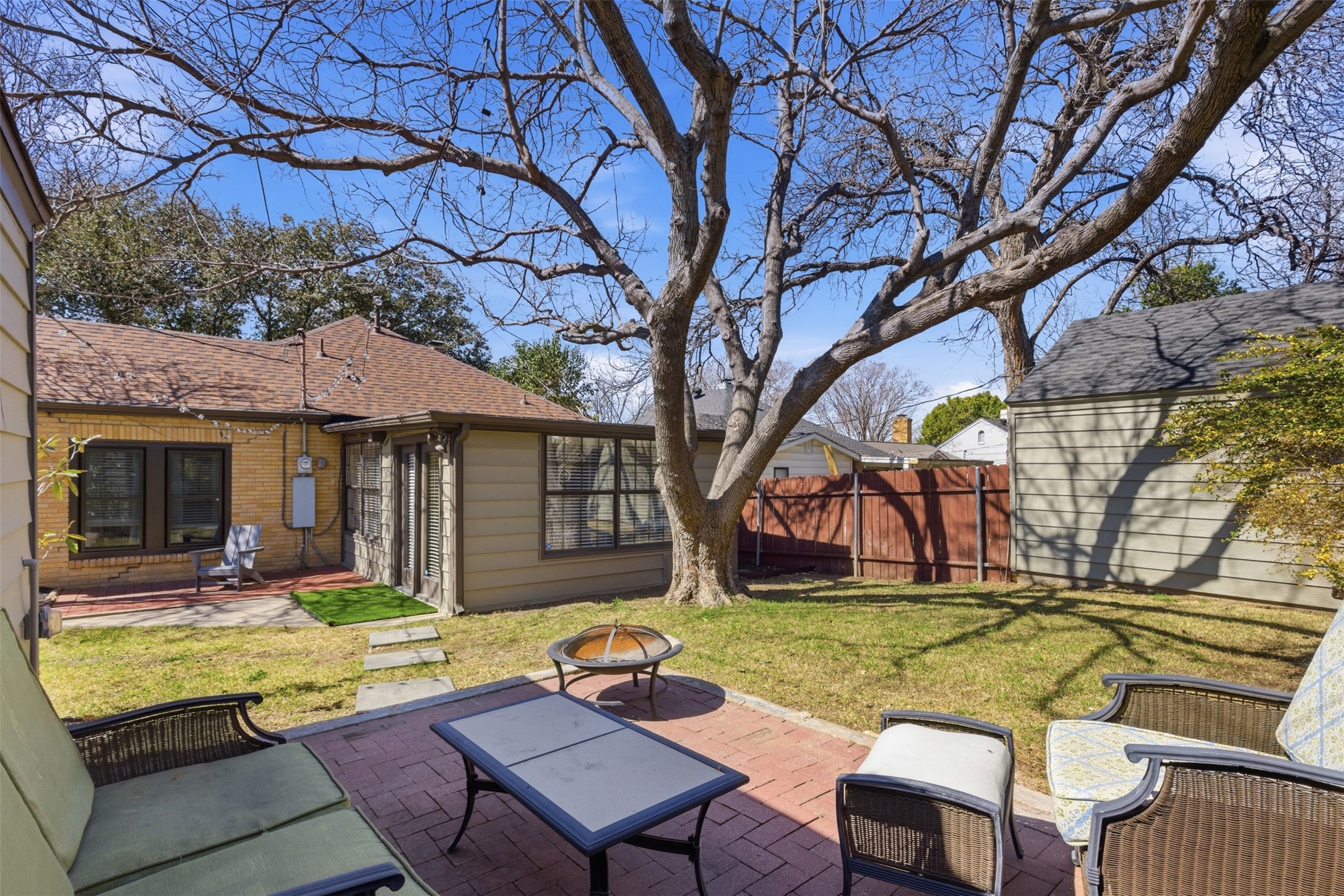 2627 Forest Park Boulevard Fort Worth TX 76110