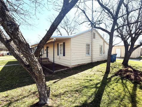 1211 W 12th Street Cisco TX 76437