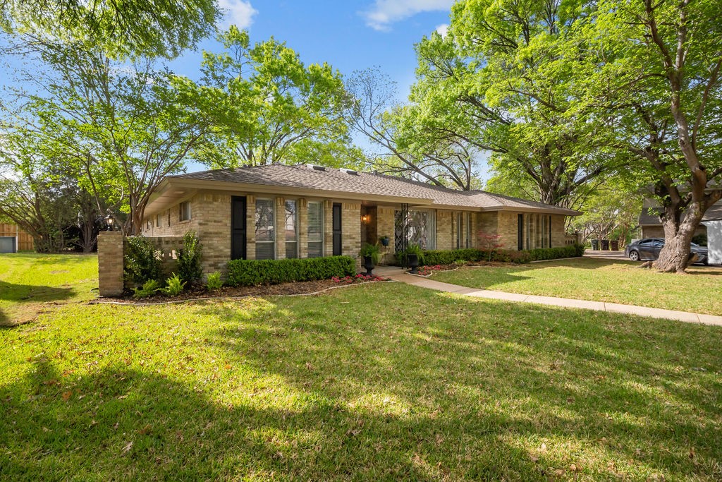 2904 Hunters Creek Place Plano TX 75075