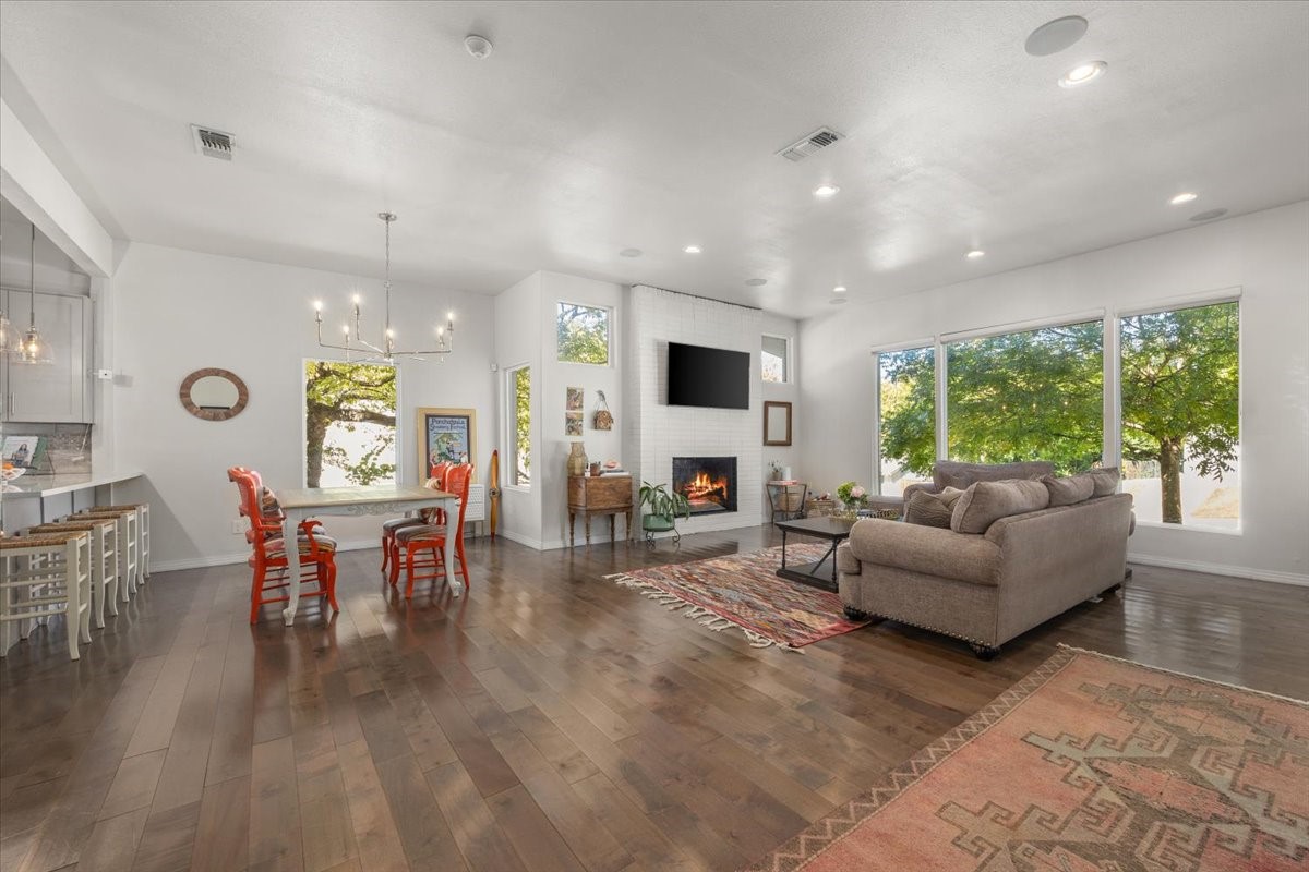 6121 Sharon Road Fort Worth TX 76116
