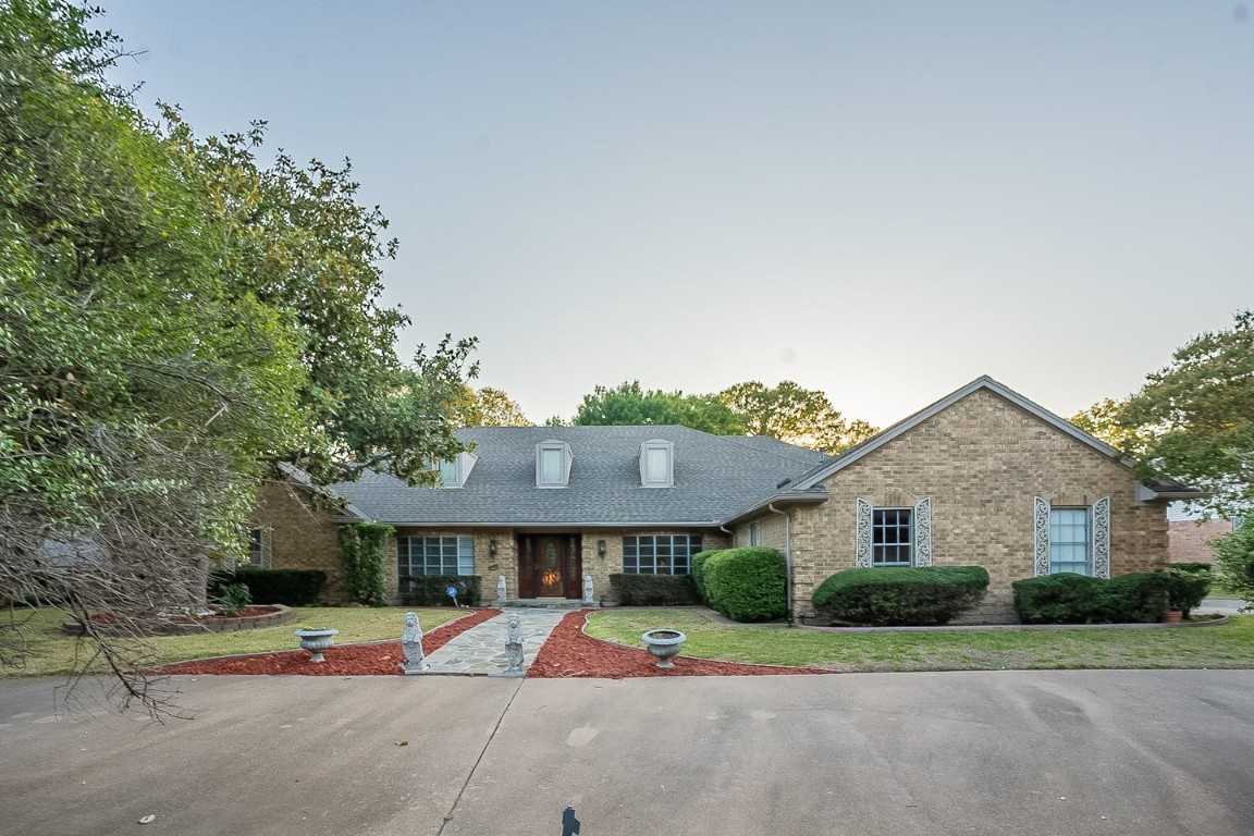 814 Rock Canyon Drive Duncanville TX 75137