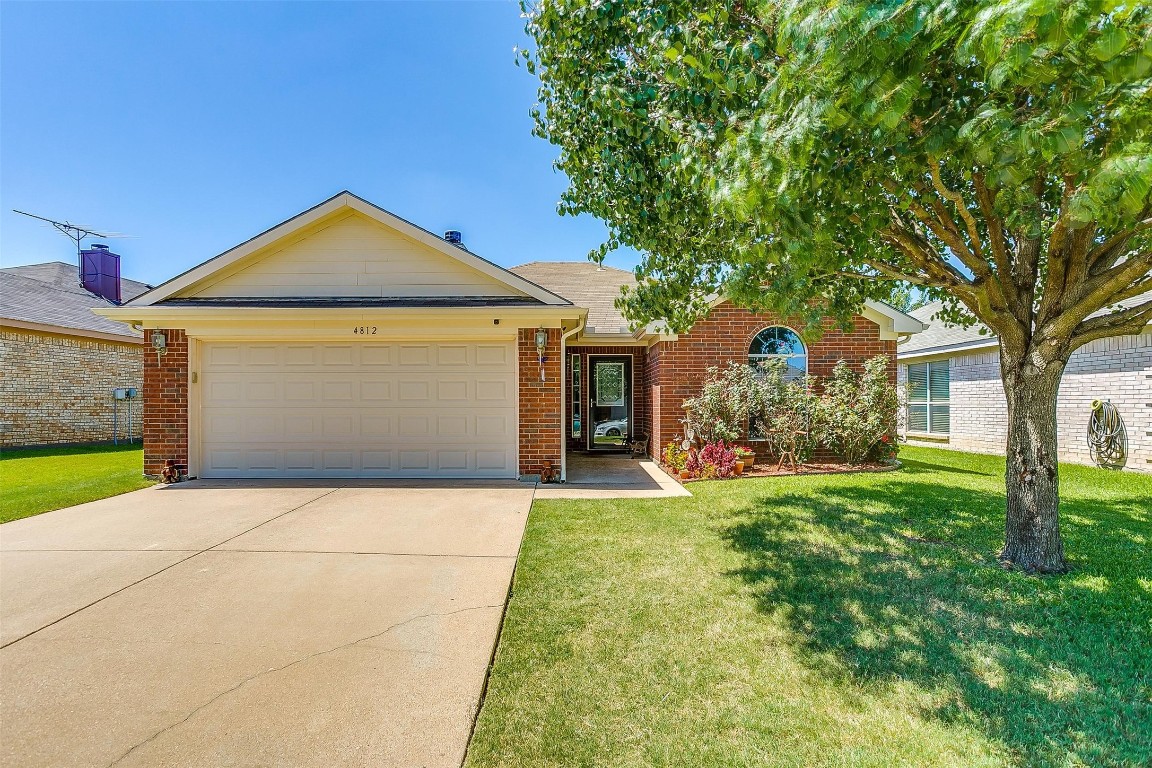4812 Topaz Lane Granbury TX 76049