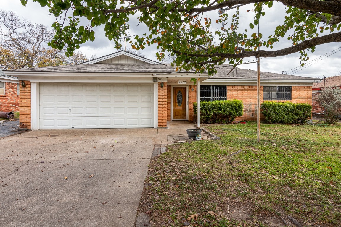 2012 Eden Avenue Haltom City TX 76117