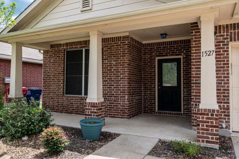 1527 Syracuse Drive Van Alstyne TX 75495