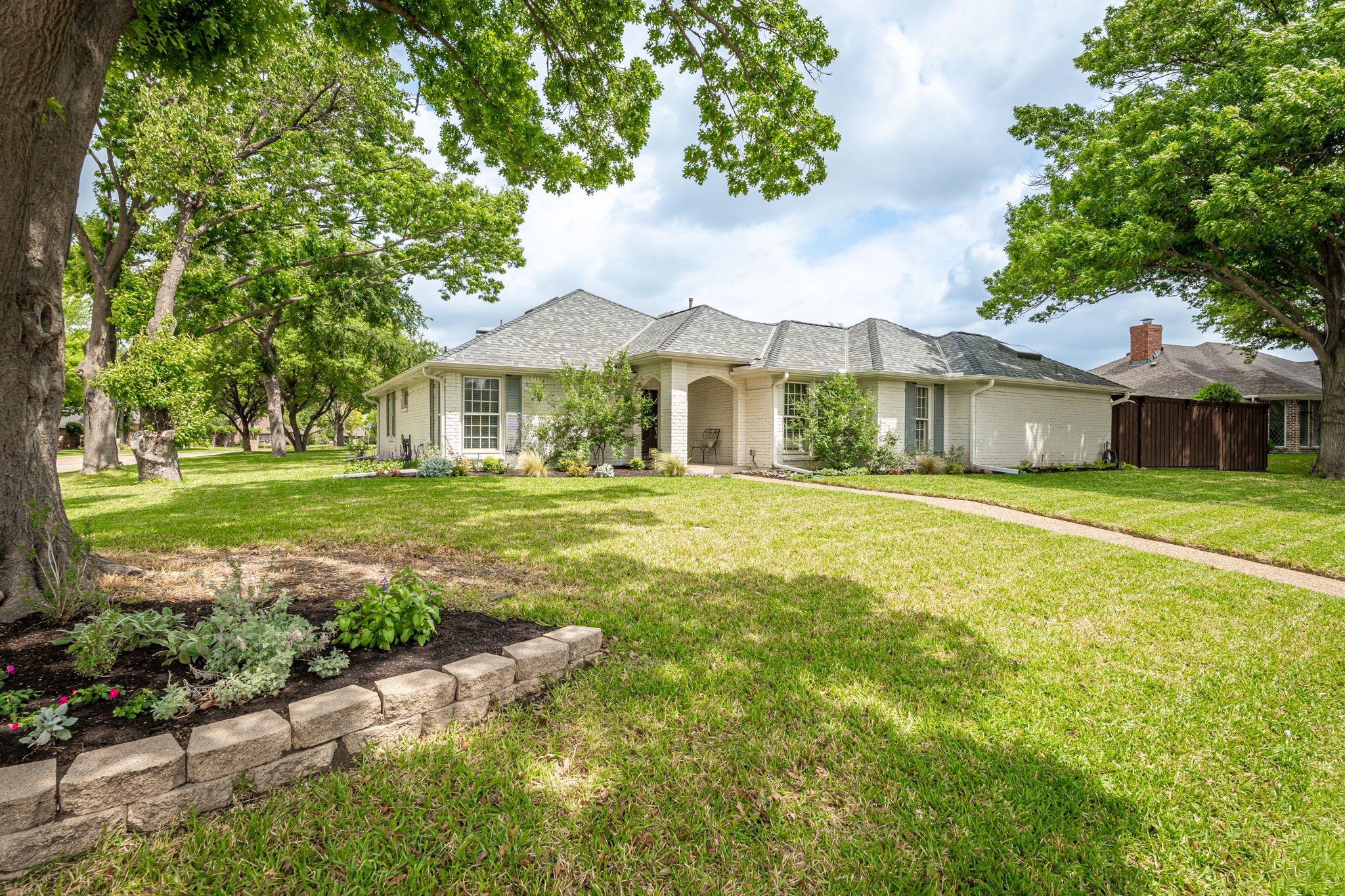 3809 Kelly Boulevard Carrollton TX 75007
