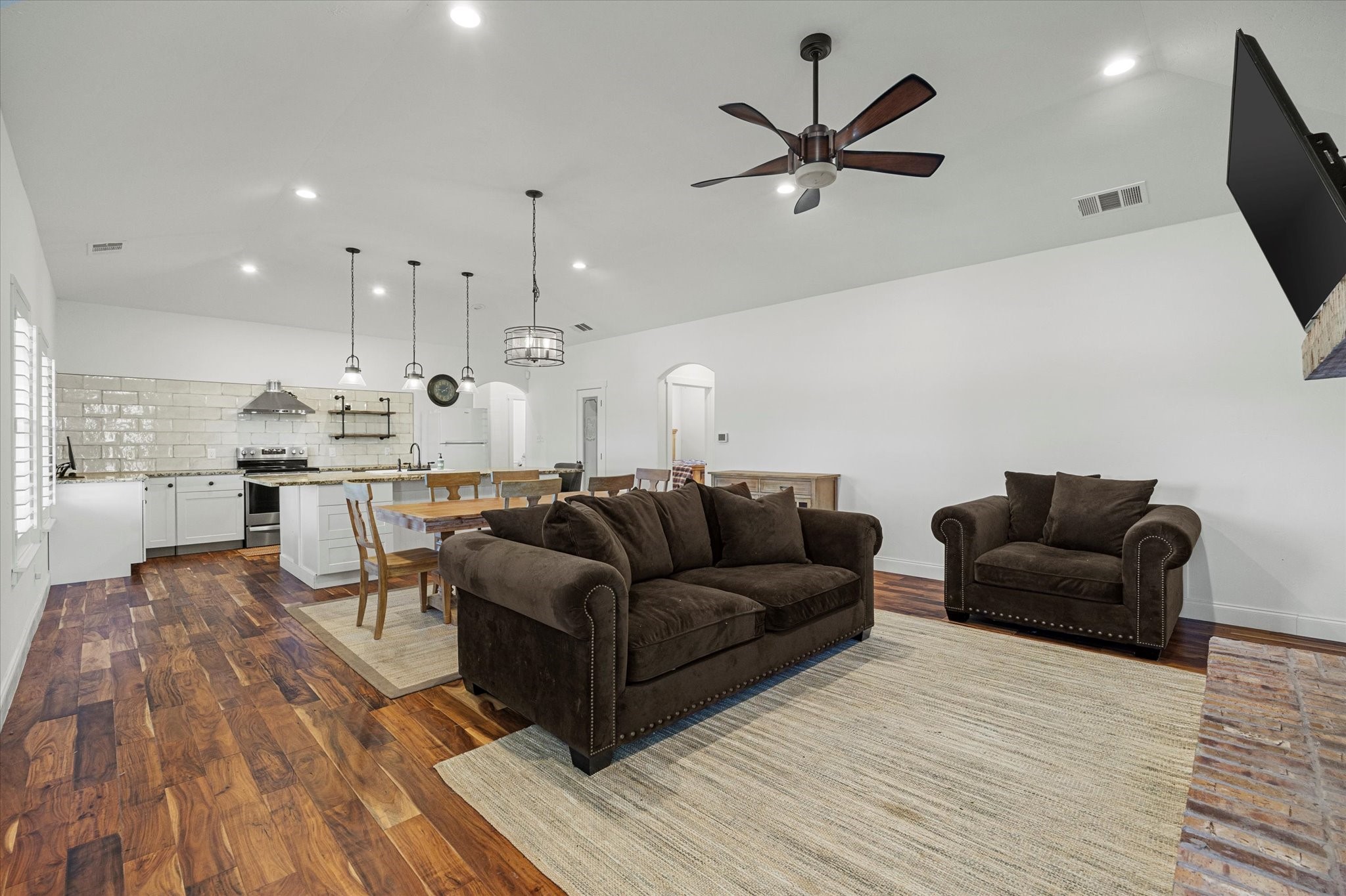 1999 Highway 34 Greenville TX 75401