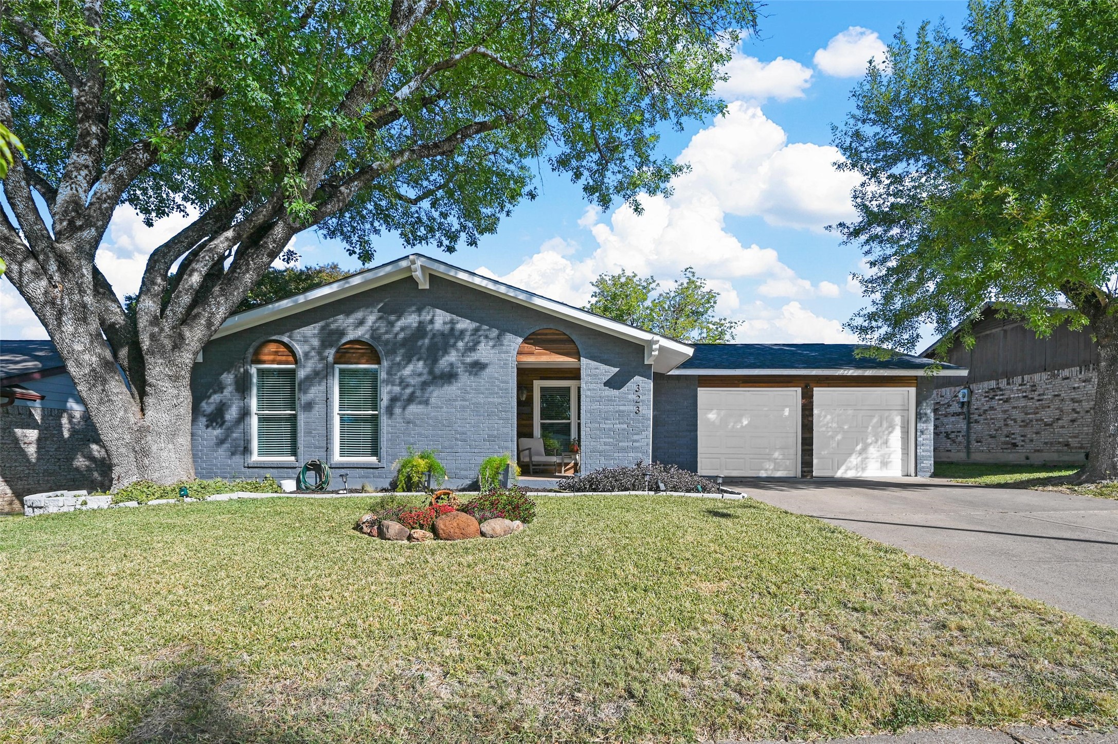323 Halo Street Duncanville TX 75137